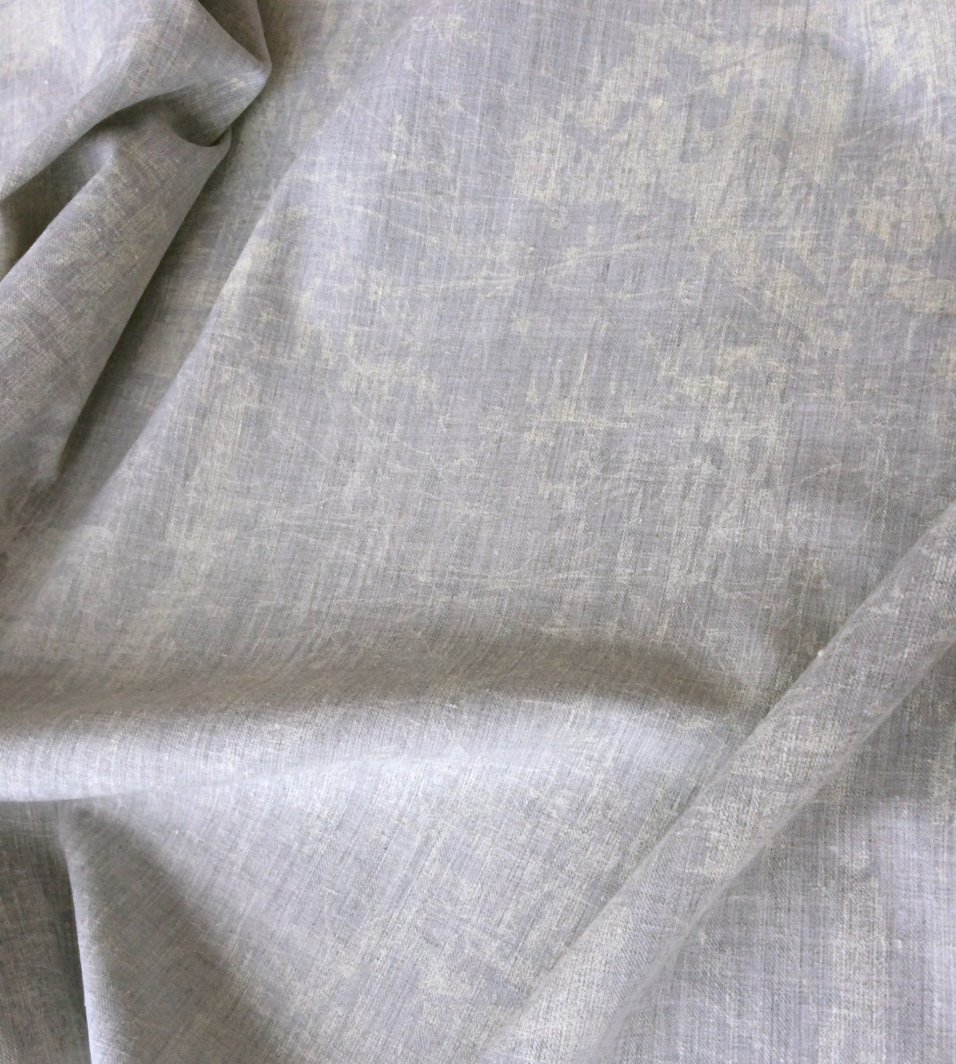 tissu polyester imprimé gris blanchi