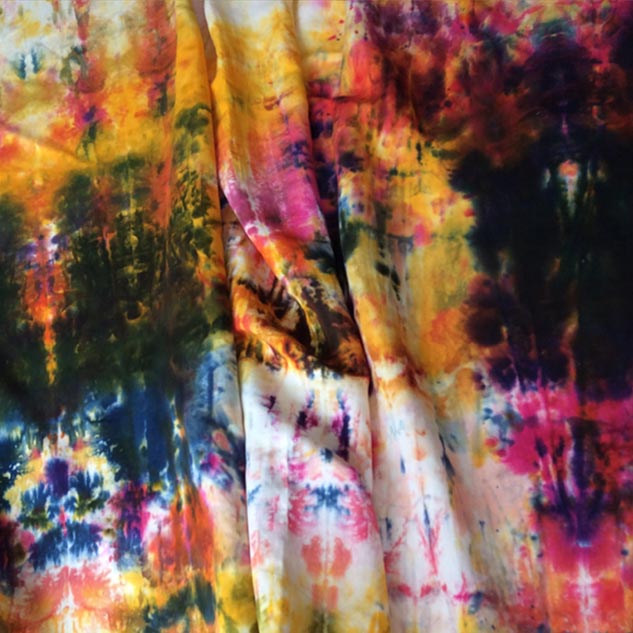 Tissu lin viscose tie  and dye  rose pour couture mode 