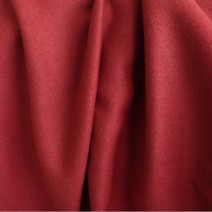 Poncho cachemire à poils couchés tissu au metre rouge