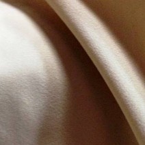 Tissu polyester M1 beige rosé effet peau de pêche